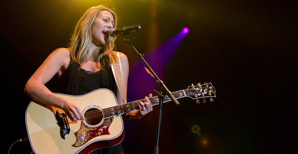 Colbie Caillait Plays Accoustic