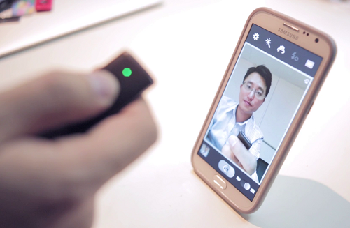 shuttr3_hongkong_neonpunch